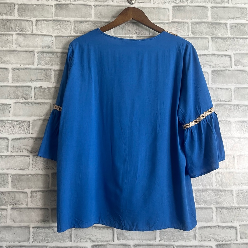 Blue Lace Trim Blouse - Picture 4 of 8